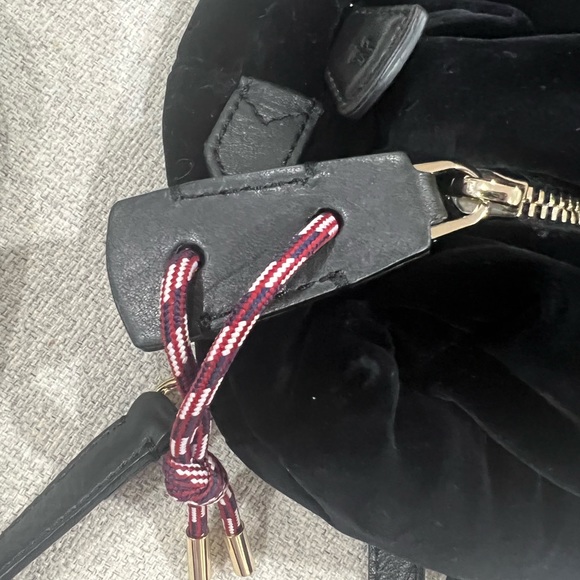 MONCLER BACKPACK WITH DETACHABLE STRAPS✨ - Picture 6 of 17